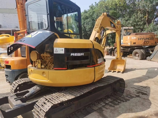 В хорошем состоянии экскаватор CAT 304SR с небольшим рабочим временем и емкостью 0.1 м3