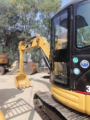 В хорошем состоянии экскаватор CAT 304SR с небольшим рабочим временем и емкостью 0.1 м3