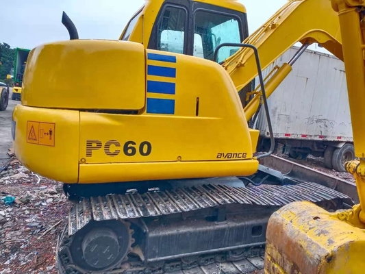 Использованный кавальщик Komatsu PC60 экскаватор Машина в хорошем состоянии Вес 6000 кг