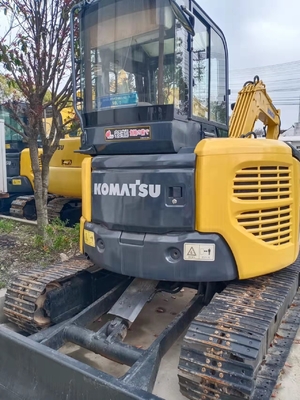 В хорошем состоянии использованный копальщик Komatsu PC40 с двигателем EPA и емкостью 4500 кг
