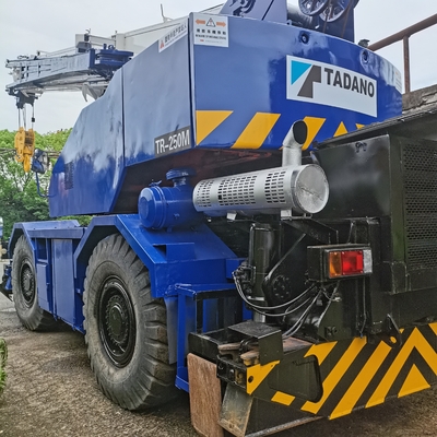 Подержанный грузовик Тадано ТР-250М грузовик грузовика грузовика с оригинальной краской в отличном состоянии