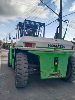 Тяжелый вилочный погрузчик Komatsu FD240 складский контейнер использованный вилочный погрузчик для прочного