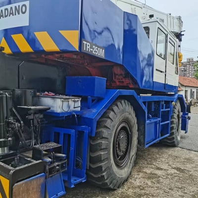 Япония производит TADANO 25 тонн крана подержанный 25T мобильный грузовик с рабочим временем на складе
