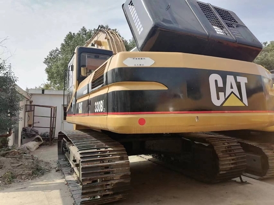 30-тонный эксплуатируемый экскаватор Caterpillar 330BL с емкостью в 0.2 м3 и оригинальной краской