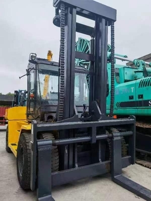 Подержанный контейнерный грузовик KOMATSU FD160 16TON в отличном состоянии