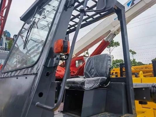 Подержанный контейнерный грузовик KOMATSU FD160 16TON в отличном состоянии