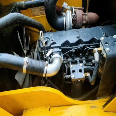 Легкая эксплуатация Использованный вилочный погрузчик KOMATSU в оригинальном цвете для непревзойденной производительности