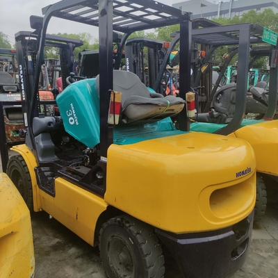3000 кг. Вес KOMATSU FD30 3 т. Погрузчик для подъема поддонов для складских контейнеров
