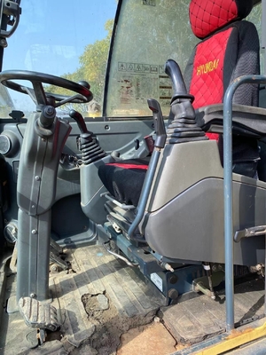 Подержанный Digger Hyundai 60W-9 с оригинальной краской и полностью гидравлической системой в хорошем состоянии