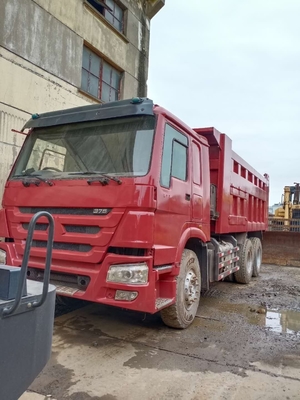 Подержанный мусоровоз HOWO 375 с оригинальной краской и двигателем EPA из Японии в ресторане