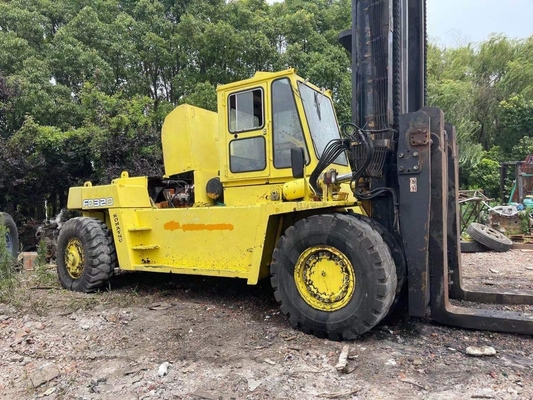 32тонный KOMATSU FD320 Дизельный вилочный погрузчик с ручной эксплуатацией и низким рабочим временем