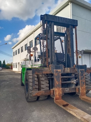 24000 кг Использованный вилочный погрузчик KOMATSU FD240 Погрузчик для подъема поддонов Ручное управление 24тонный грузовик