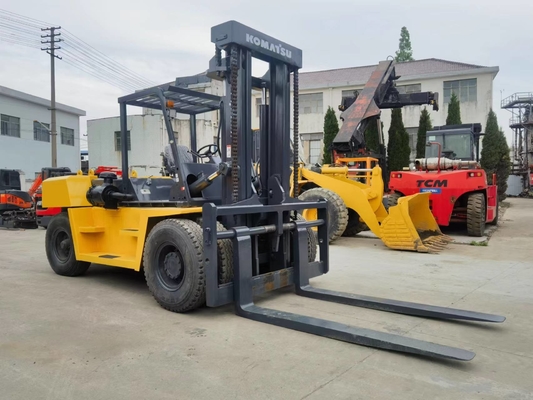 KOMATSU FD150 15-тонный грузовик для подъема поддонов с ручной эксплуатацией в хорошем состоянии