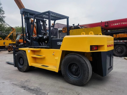 KOMATSU FD150 15-тонный грузовик для подъема поддонов с ручной эксплуатацией в хорошем состоянии