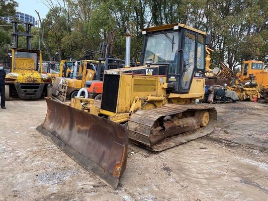 Бульдозер CAT D4C мощностью 60 кВт для строительных проектов в хорошем состоянии