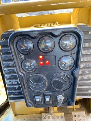 Бульдозер CAT D4G Оригинальный японский бульдозер мощностью 1,92 м3 и мощностью 80 кВт