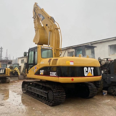 Японский экскаватор CAT 320CL использовался в Шанхае