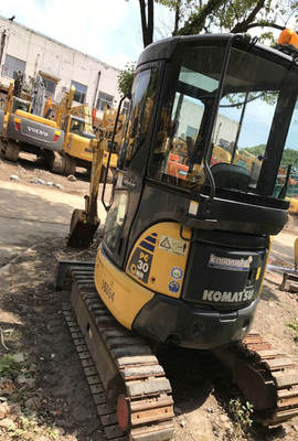 3000 килограммов Komatsu 3T погрузчик в хорошем состоянии с небольшим рабочим временем