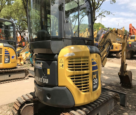 3000 килограммов Komatsu 3T погрузчик в хорошем состоянии с небольшим рабочим временем