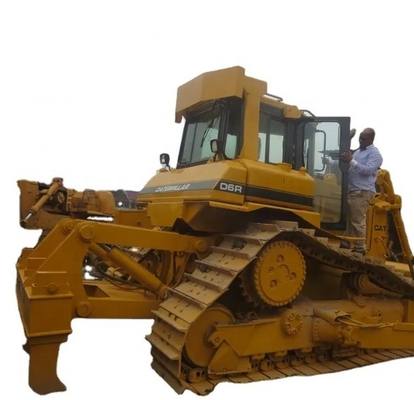 Подержанный японский мини-дозер CAT D6R с низким рабочим временем и отличными условиями работы