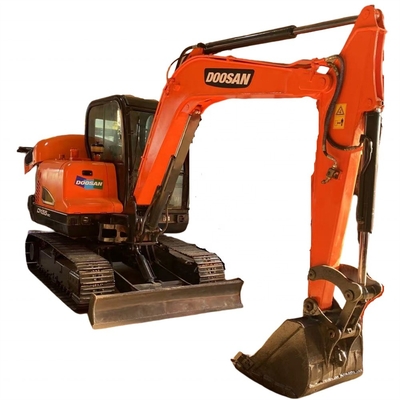 Подержанный гидравлический копальщик Doosan DX55-9C с хорошей производительностью