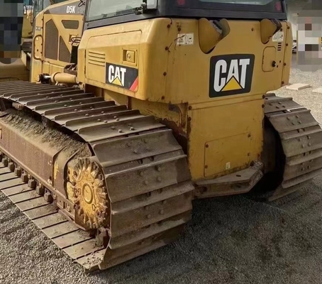 Доступный тракторный дозер CAT D5K с небольшим рабочим временем и хорошим состоянием