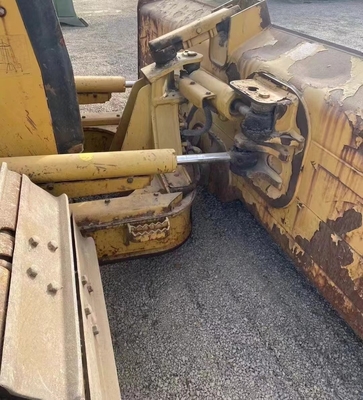 Доступный тракторный дозер CAT D5K с небольшим рабочим временем и хорошим состоянием