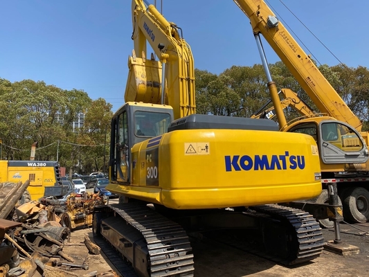 Подержанный экскаватор Komatsu PC300-7 30 тонн с низким рабочим временем по доступной цене