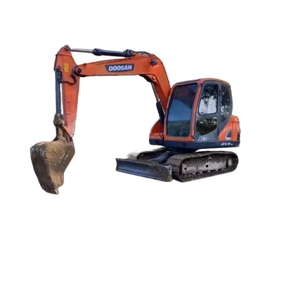 Использованный экскаватор Doosan DX75 с оригинальной краской и высокой эффективностью работы в Японии