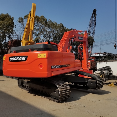 DOOSAN DX300LC экскаватор 30TON рабочая масса сильная мощность используется ползающий кавальщик