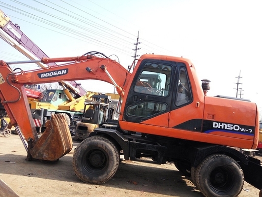 Использованный экскаватор на колесах DOOSAN 150W-7 15 тонн с емкостью в 0.7 м3