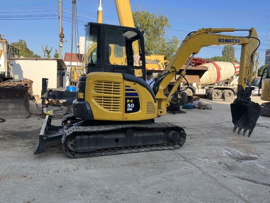 Преимущества Низкое рабочее время Япония Оригинальный копальщик Komatsu PC50 для дорожного строительства