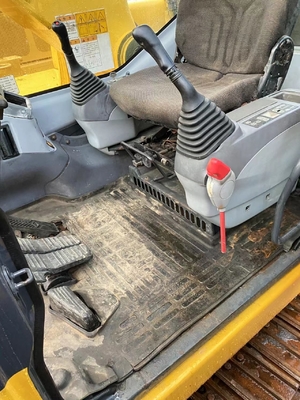 Эксплуатационный экскаватор Komatsu PC220 с другим гидравлическим насосом в отличном состоянии