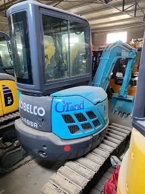 Экскаватор KOBELCO SK40sr в отличном состоянии для строительных проектов