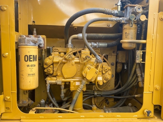 Отличное состояние использованный экскаватор Caterpillar CAT 318D с небольшим рабочим временем 0-2000
