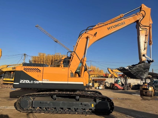 Корейский оригинальный экскаватор Hyundai 220LC 20 тонн с двигателем HINO в Корее