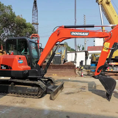 Другие гидравлические компоненты Doosan Эксплуатационный экскаватор DX60 для ландшафтных проектов