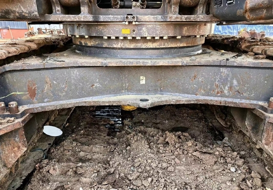 Использованный экскаватор Doosan DX500LC с двигателем Doosan