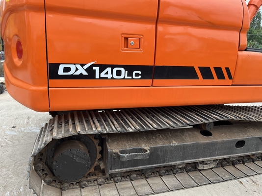 Подержанный экскаватор Doosan 140LC с коротким рабочим временем в идеальном состоянии