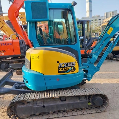 Использованный экскаватор Kubota KX135 с вместимостью в 0,11 м3 и другим гидравлическим цилиндром