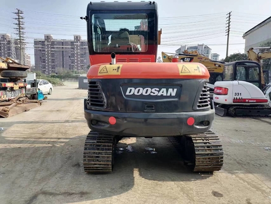 Преимущества Использованный экскаватор DX60-9C в хорошем состоянии в Шанхае