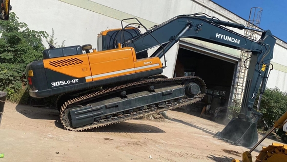 Отличное состояние подержанный экскаватор Hyundai 305LC с двигателем Cummins в Корее