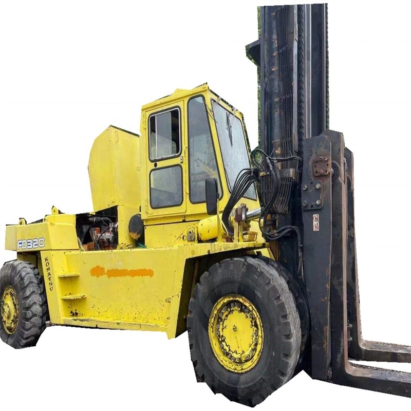 Подержанный грузоподъемник тяжести 30 тн Komatsu FD320 вторая рука оригинальный Япония для склада