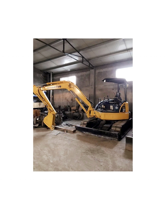 Низкие рабочие часы Использованный экскаватор Komatsu PC40 для строительства