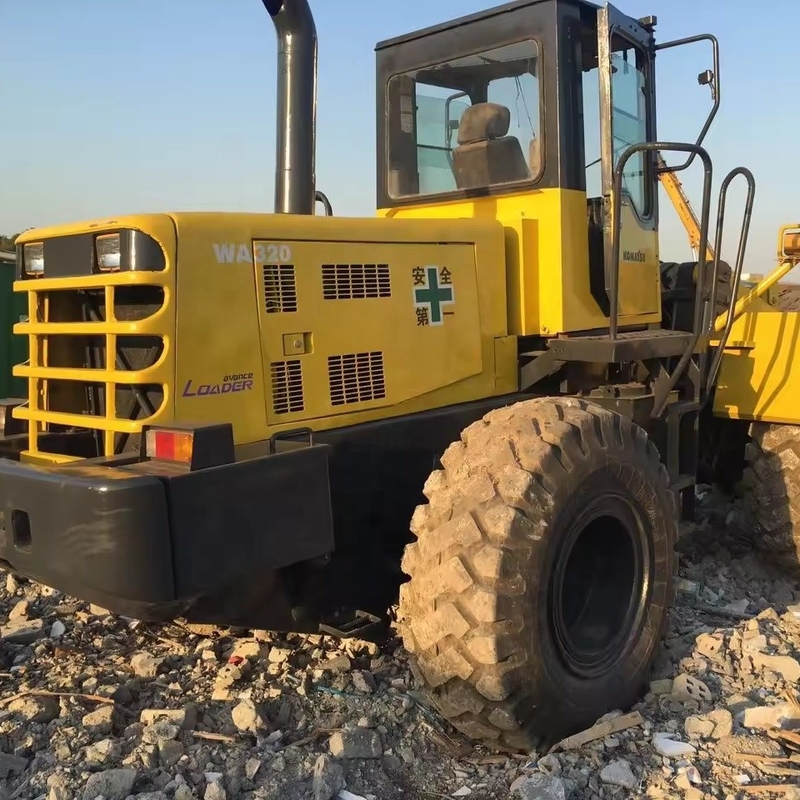 Подержанный 20-тонный колесный погрузчик Komatsu WA320 с оригинальным двигателем и гидравлическим насосом Liyuan