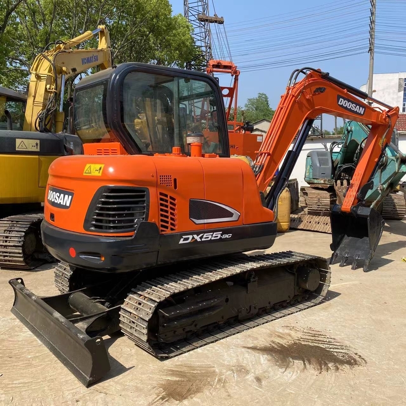 2022 Doosan DX55-9C Подержанный гидравлический копальщик с оригинальным гидравлическим клапаном