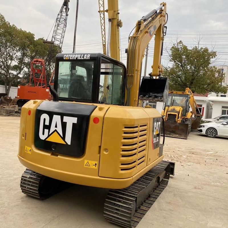 В хорошем состоянии CAT 305.5E2 Эксплуатационный экскаватор с мощностью 47 кВт и коротким рабочим временем